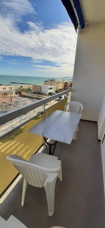 LE MIRAMAR Appartement face à la mer Saint-Cyprien  Esterno foto